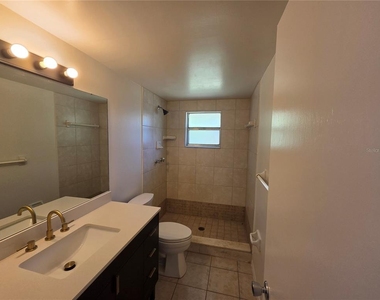 655 Harvey Street - Photo Thumbnail 9