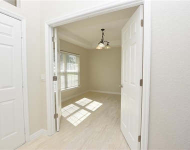 5029 1st Street Se - Photo Thumbnail 11