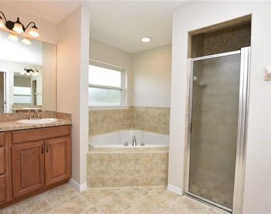 5029 1st Street Se - Photo Thumbnail 17