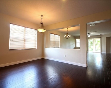 2425 Winnipeg Drive - Photo Thumbnail 6