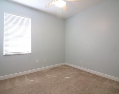 2425 Winnipeg Drive - Photo Thumbnail 29
