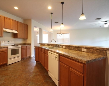 2425 Winnipeg Drive - Photo Thumbnail 14