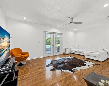 2288 Nw 21st Avenue - Photo Thumbnail 20