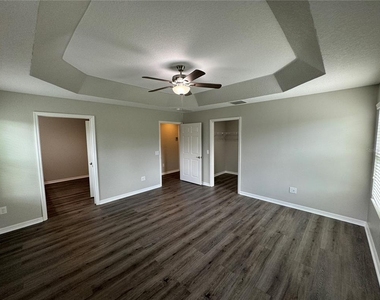 11221 Hess Way - Photo Thumbnail 14