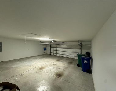 11221 Hess Way - Photo Thumbnail 21