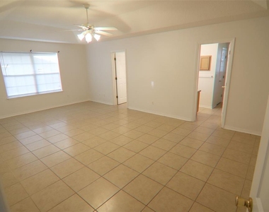 39 Red Barn Drive - Photo Thumbnail 10