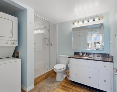 7540 Bay Island Drive S - Photo Thumbnail 20