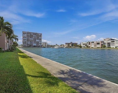 7540 Bay Island Drive S - Photo Thumbnail 45
