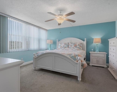 7540 Bay Island Drive S - Photo Thumbnail 16