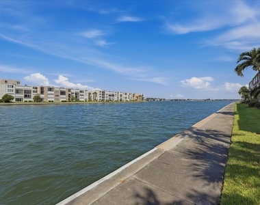 7540 Bay Island Drive S - Photo Thumbnail 47