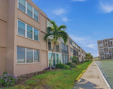 7540 Bay Island Drive S - Photo Thumbnail 44