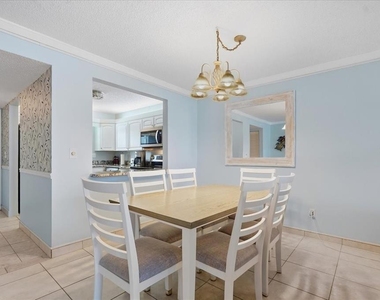 7540 Bay Island Drive S - Photo Thumbnail 15