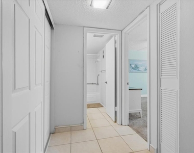 7540 Bay Island Drive S - Photo Thumbnail 22