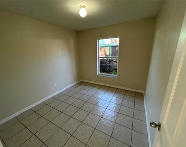3005 Hillview Street - Photo Thumbnail 8
