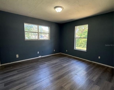 4732 Violet Avenue - Photo Thumbnail 7
