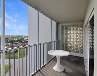 633 Alhambra Road - Photo Thumbnail 11