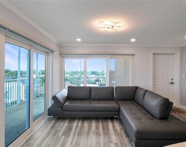 633 Alhambra Road - Photo Thumbnail 9
