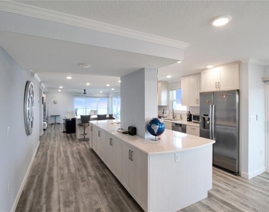 633 Alhambra Road - Photo Thumbnail 20