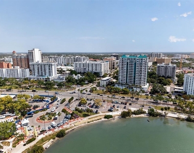 340 S Palm Ave - Photo Thumbnail 72