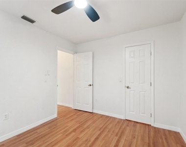 510 Border Street - Photo Thumbnail 27