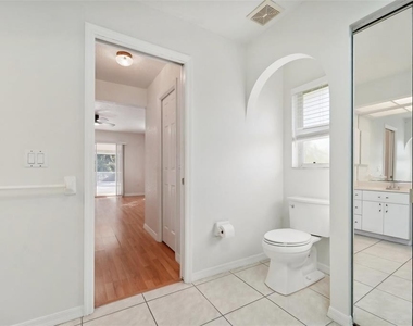 510 Border Street - Photo Thumbnail 15
