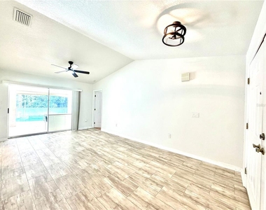 510 Border Street - Photo Thumbnail 3