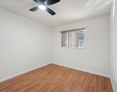 510 Border Street - Photo Thumbnail 25