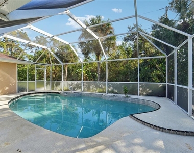 510 Border Street - Photo Thumbnail 2