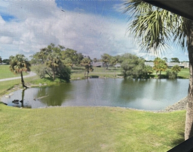 350 Barcelona Drive - Photo Thumbnail 12