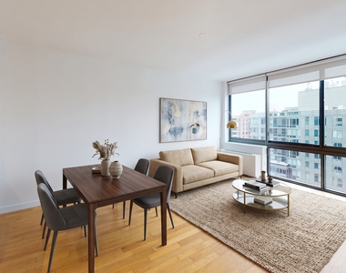 808 Columbus Avenue - Photo Thumbnail 2