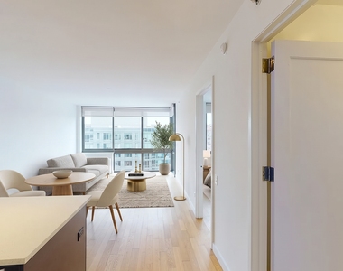 808 Columbus Avenue - Photo Thumbnail 4