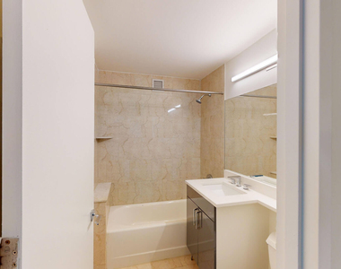 10 Hanover Square - Photo Thumbnail 4