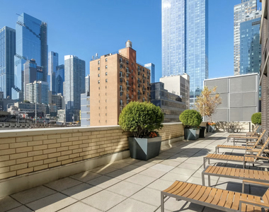 PRIME MIDTOWN WEST - Photo Thumbnail 12
