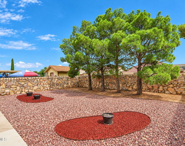 2236 Tierra Blanca Way - Photo Thumbnail 30