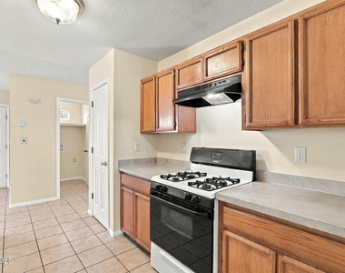 2236 Tierra Blanca Way - Photo Thumbnail 14