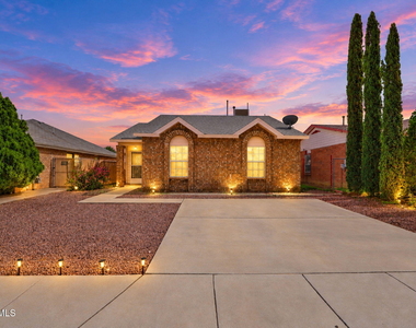 2236 Tierra Blanca Way - Photo Thumbnail 3