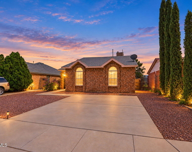 2236 Tierra Blanca Way - Photo Thumbnail 5