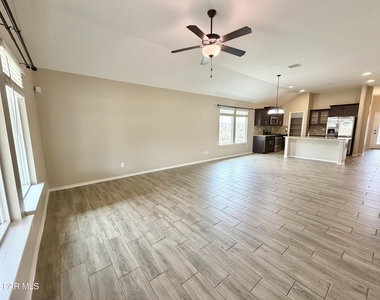 14908 Tierra Coruna Avenue - Photo Thumbnail 14