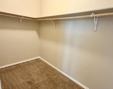 14908 Tierra Coruna Avenue - Photo Thumbnail 18