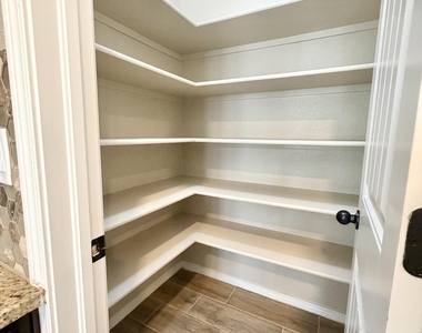 14908 Tierra Coruna Avenue - Photo Thumbnail 10