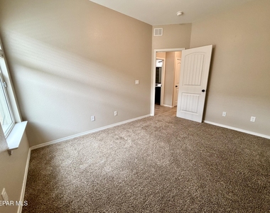 14908 Tierra Coruna Avenue - Photo Thumbnail 27