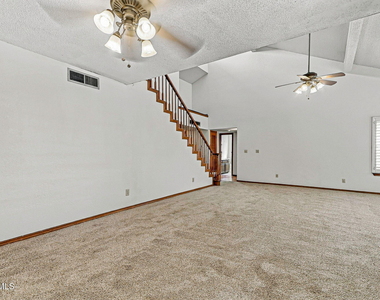 1377 Vista Granada Drive - Photo Thumbnail 15
