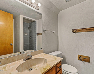 1377 Vista Granada Drive - Photo Thumbnail 5