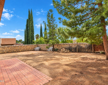 1377 Vista Granada Drive - Photo Thumbnail 27