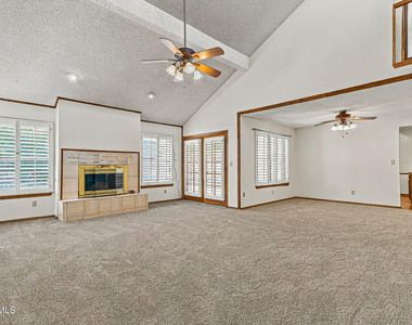 1377 Vista Granada Drive - Photo Thumbnail 18