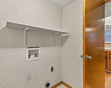 1377 Vista Granada Drive - Photo Thumbnail 7