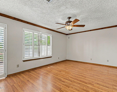 1377 Vista Granada Drive - Photo Thumbnail 19
