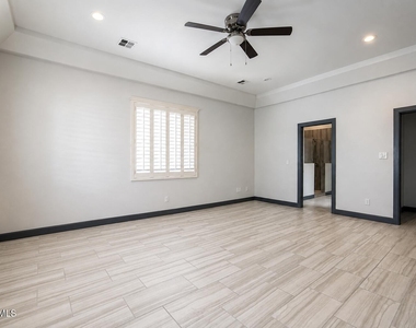 6036 Oleaster Drive - Photo Thumbnail 15