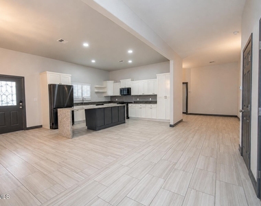 6036 Oleaster Drive - Photo Thumbnail 7