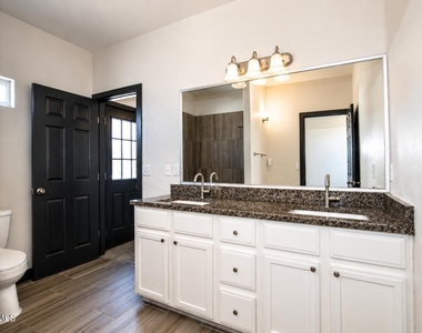 6036 Oleaster Drive - Photo Thumbnail 16